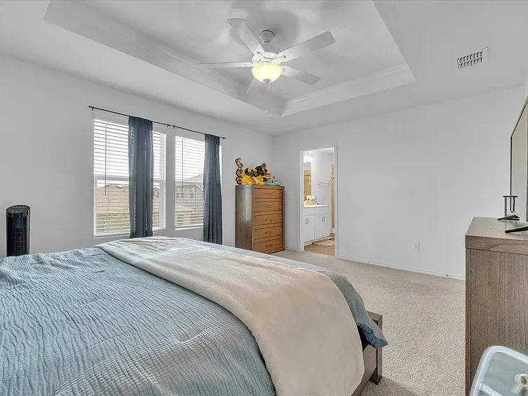 14152 Calderwood St — Photo 23