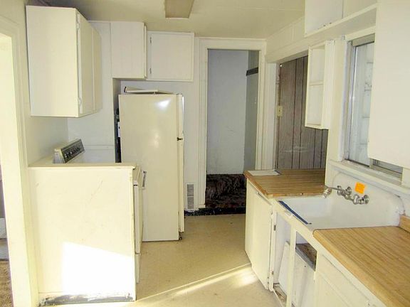 2nd image of 4187 Dionas Pl W
