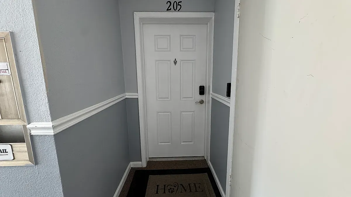 2 bed, 927 sqft, $1,700 — Photo 4