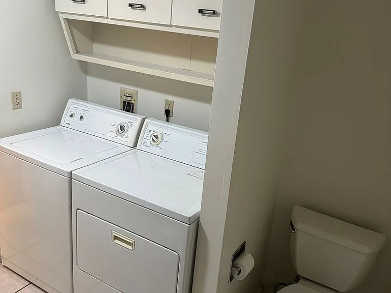 9 & 11 Oakview Dr. — Photo 13