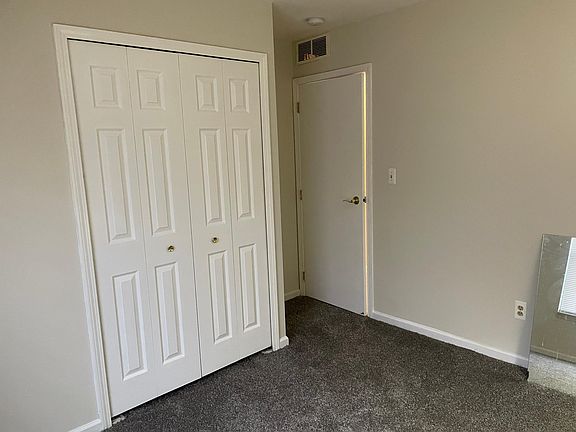 4th image of 20827 Flora St