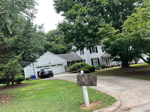 3rd image of 4015 Glen Laurel Dr
