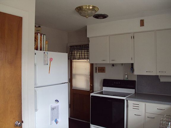 5th image of 3260 Dawes Ave SE