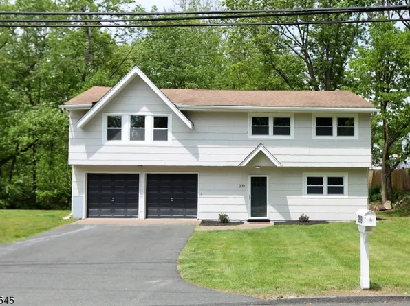 209 Wills Ave, Hopatcong Boro, NJ 07874