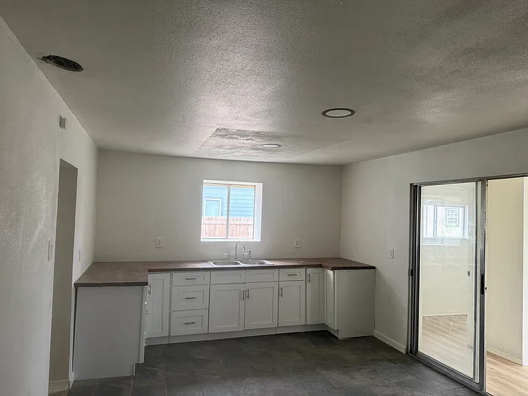 709 S Chupaderas St — Photo 8