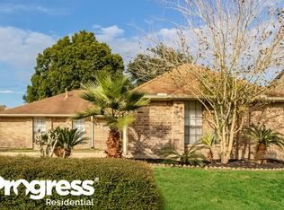 5518 Longforest Dr, Houston, TX 77088