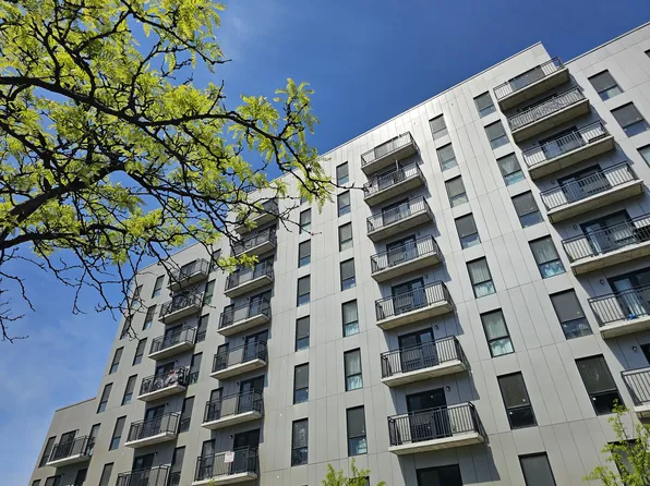 70-25 Queens Boulevard image 1 of 10