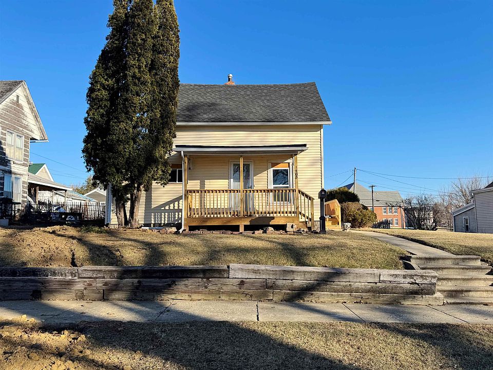 1st image of 1405 7th Ave