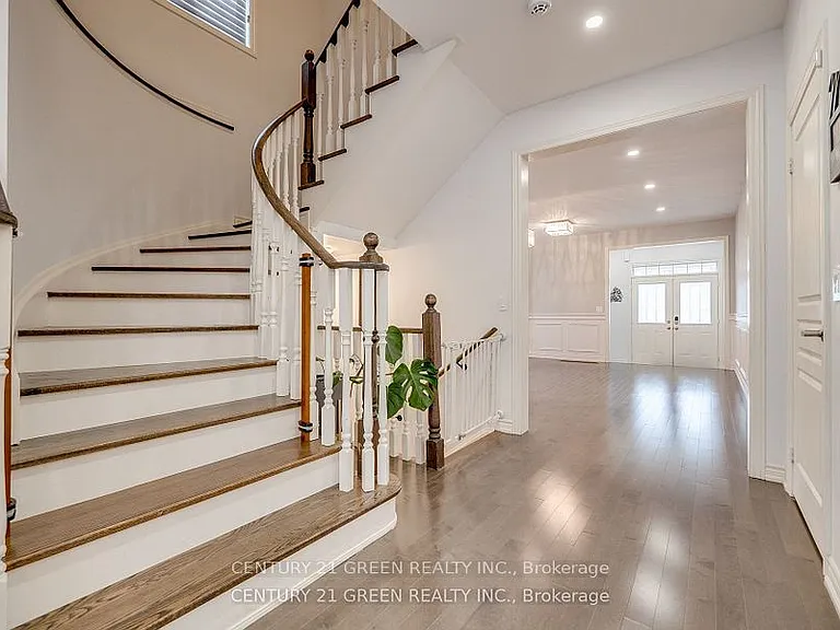 86 Colville Pl — Photo 7