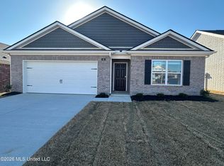 8 S Thorn Tree St, Byhalia, MS 38611