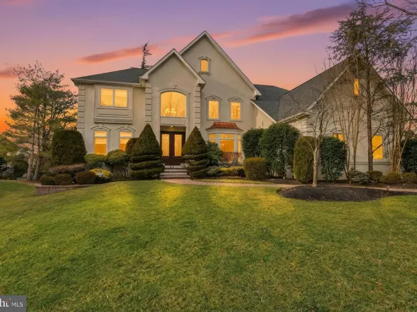 41 Galloping Hill Rd, Cherry Hill, NJ 08003