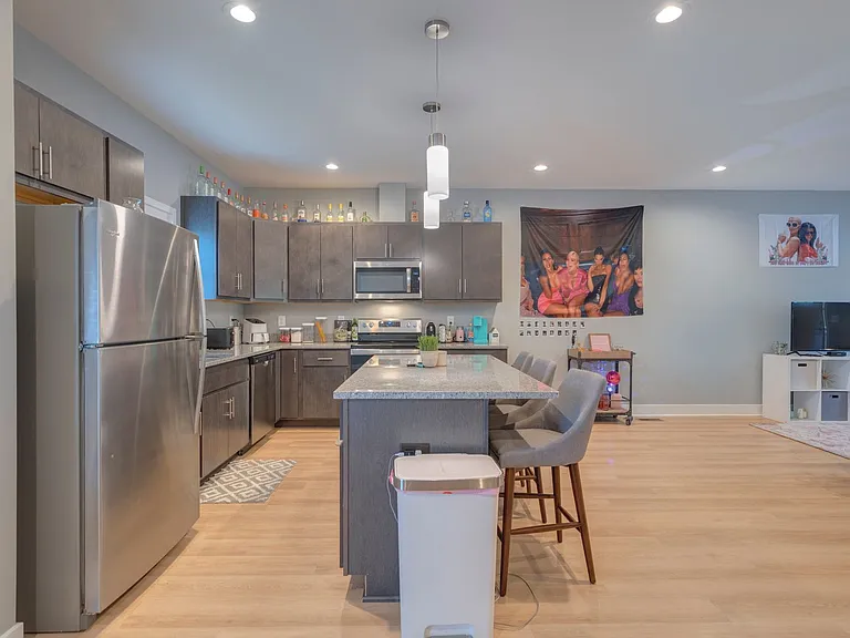 1804 Staniel Dr — Photo 9