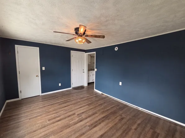 811 3rd St NW #2, Grand Rapids, MI 49504