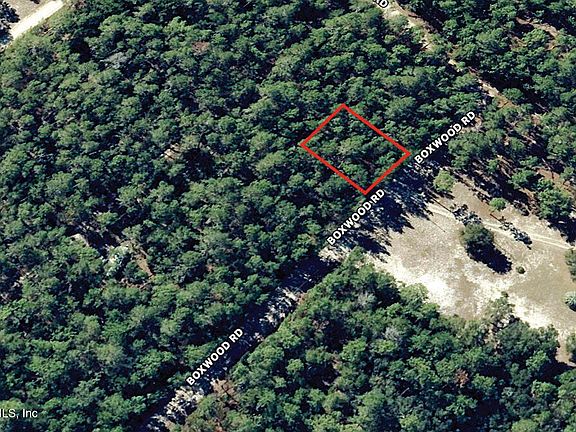 2nd image of 121 BOXWOOD Road