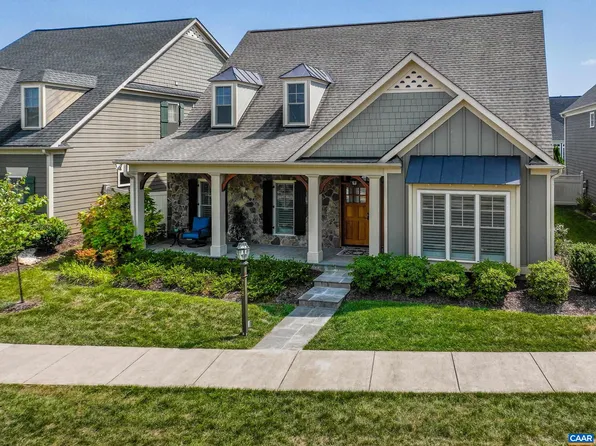 798 Golf View Dr, Crozet, VA 22932