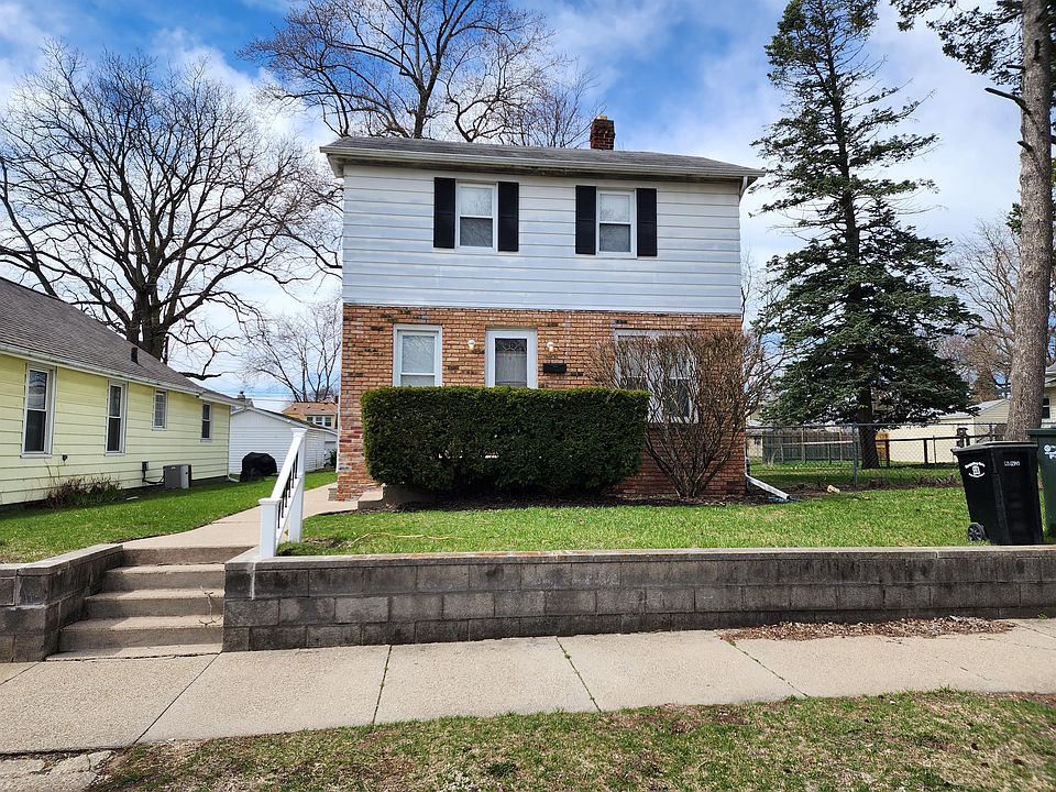 1st image of 625 S 27th St