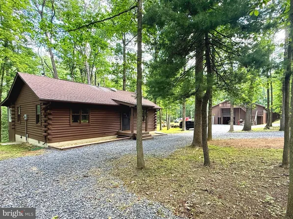 88 Bushy Tail Trl, Hedgesville, WV 25427