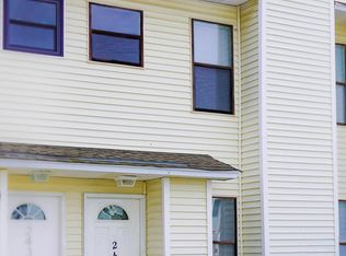 241 Pine Shadow Dr, Goose Creek, SC 29445