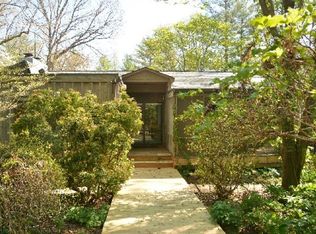 2984 Mechum Banks Dr, Charlottesville, VA