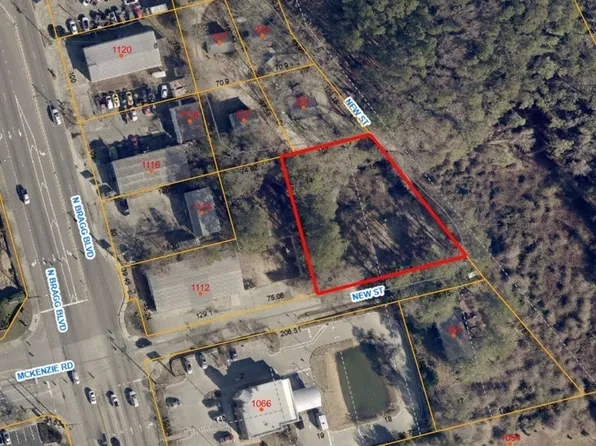 137 New St, Spring Lake, NC 28390