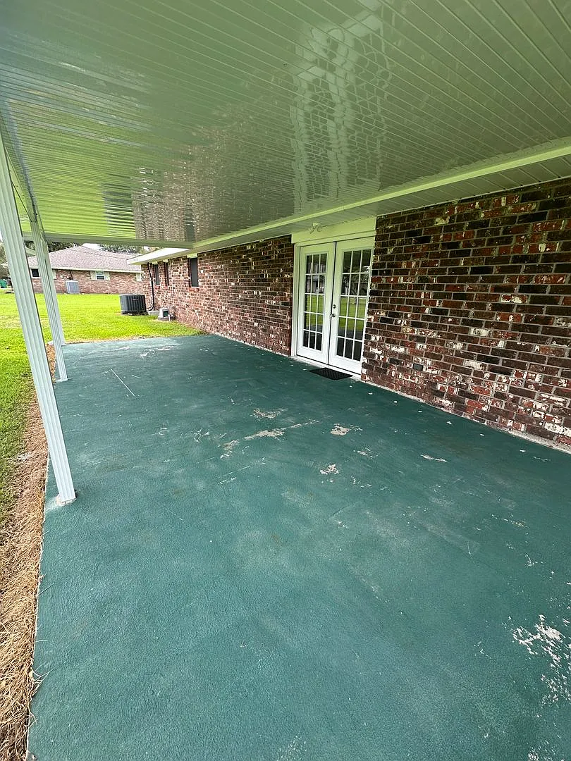 Spacious, Country Living 4 Bedroom, 2 Bath in Larose — Photo 4