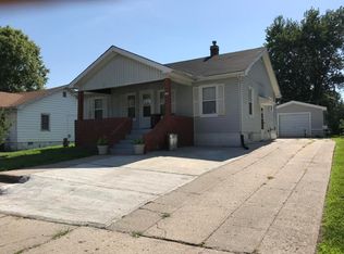 475 S Salt Pond Ave, Marshall, MO 65340