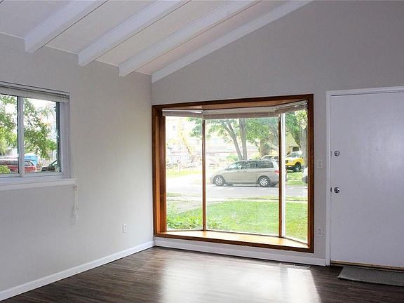3rd image of 3350 McDowell St