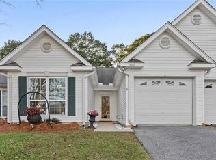 660 Spring Lake Ct, Mobile, AL 36695