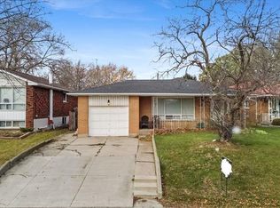 698 W 5th St, Hamilton, ON L9C 3R2