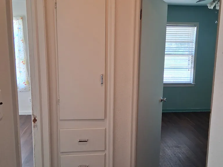 737 S Drury Ln — Photo 16