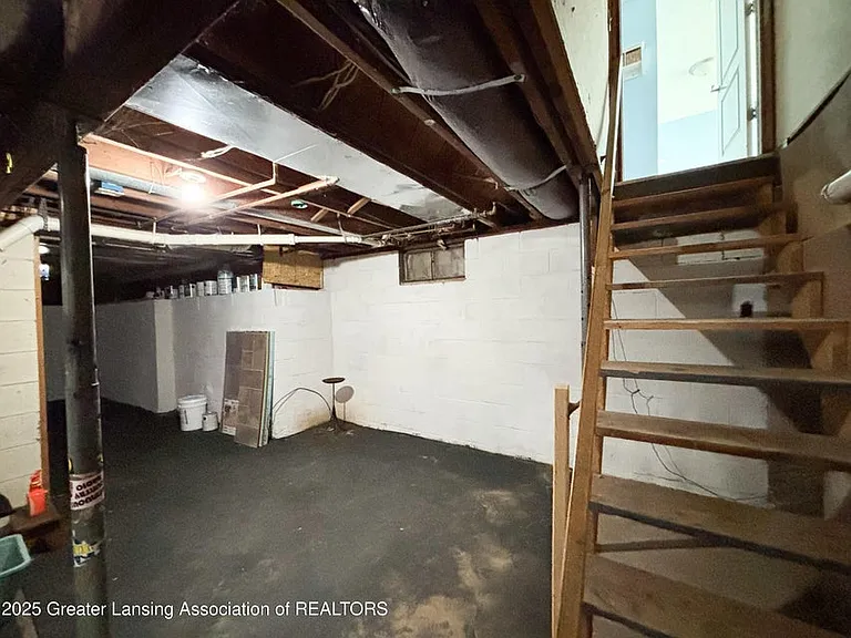6174 Rutherford Ave — Photo 28