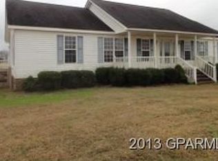 242 E Littlefield Rd, Ayden, NC 28513