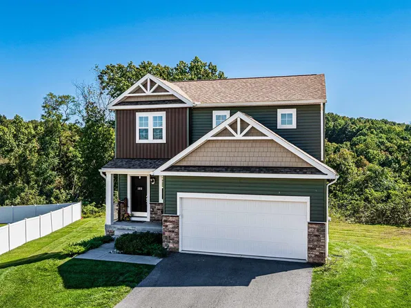 185 Eastview Way, Fairmont, WV 26554
