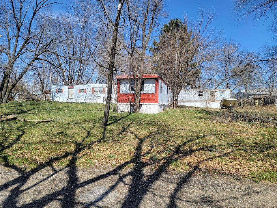 2nd image of 113 Linwood St