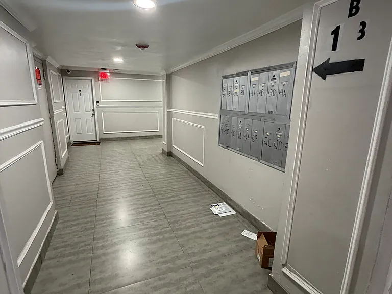 131 S Harrison St #B3 — Photo 15