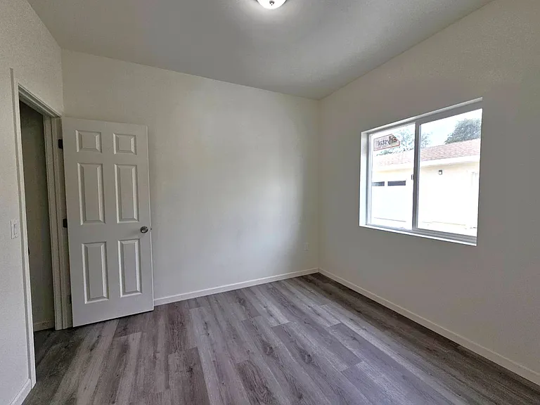 10812 E Klingerman St #1/2 — Photo 12