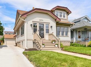 2273 N 73rd St, Wauwatosa, WI 53213