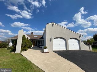 6 Pierson Pl, Sicklerville, NJ 08081