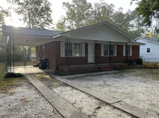 1018 Elizabeth Dr, Laurinburg, NC 28352