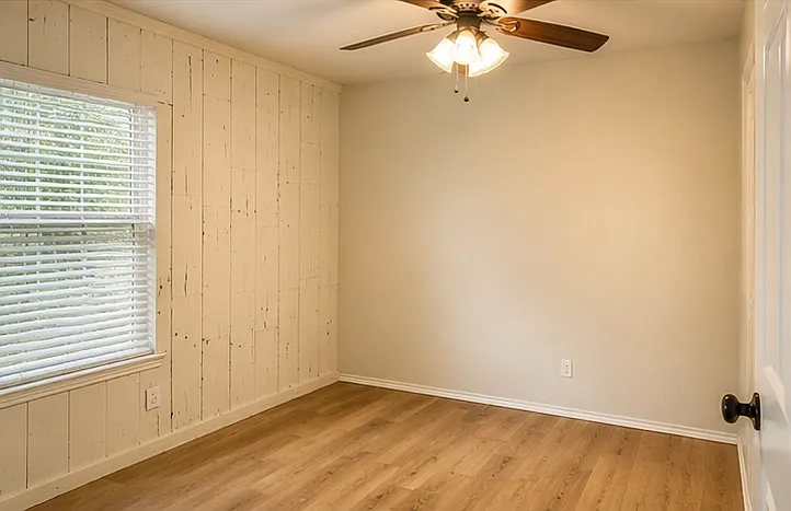1427 Range Fld — Photo 9