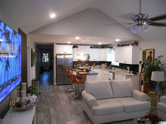 2nd image of 216 McCullars Ln