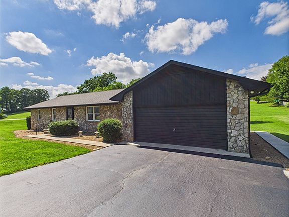 3rd image of 19429 Heritage Dr