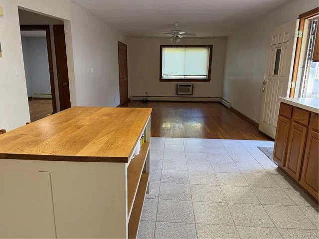2 bed, 1.0 bath, 2662 sqft, $2,600 — Photo 3