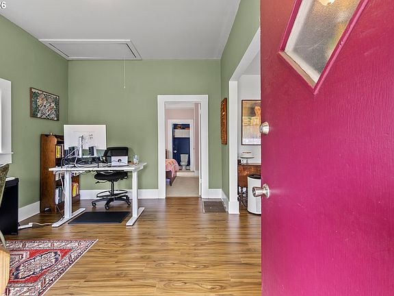 5th image of 6557 SE 67th Ave