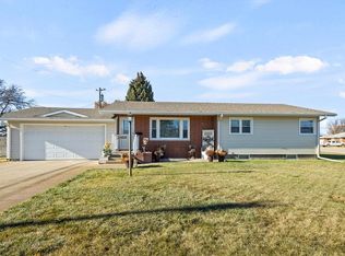 2464 Pershing Rd, Columbus, NE 68601