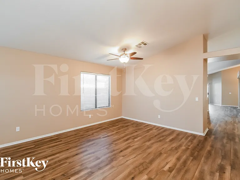 1356 E Cottonwood Rd — Photo 2