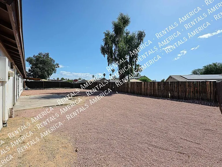 14029 N 38th Pl — Photo 26