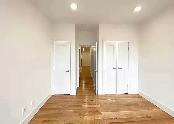 Rented by EastMount Realty LLC | media 8