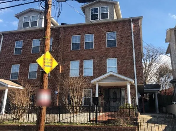 223 56th Pl NE, Washington, DC 20019