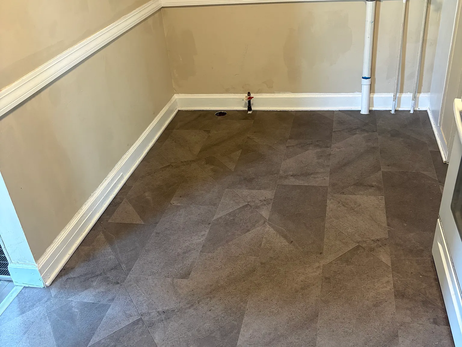1 bed, 750 sqft, $900 — Photo 4